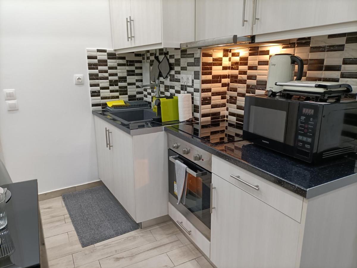 Peaceful Oasis Apartment เอเธนส์ ภายนอก รูปภาพ