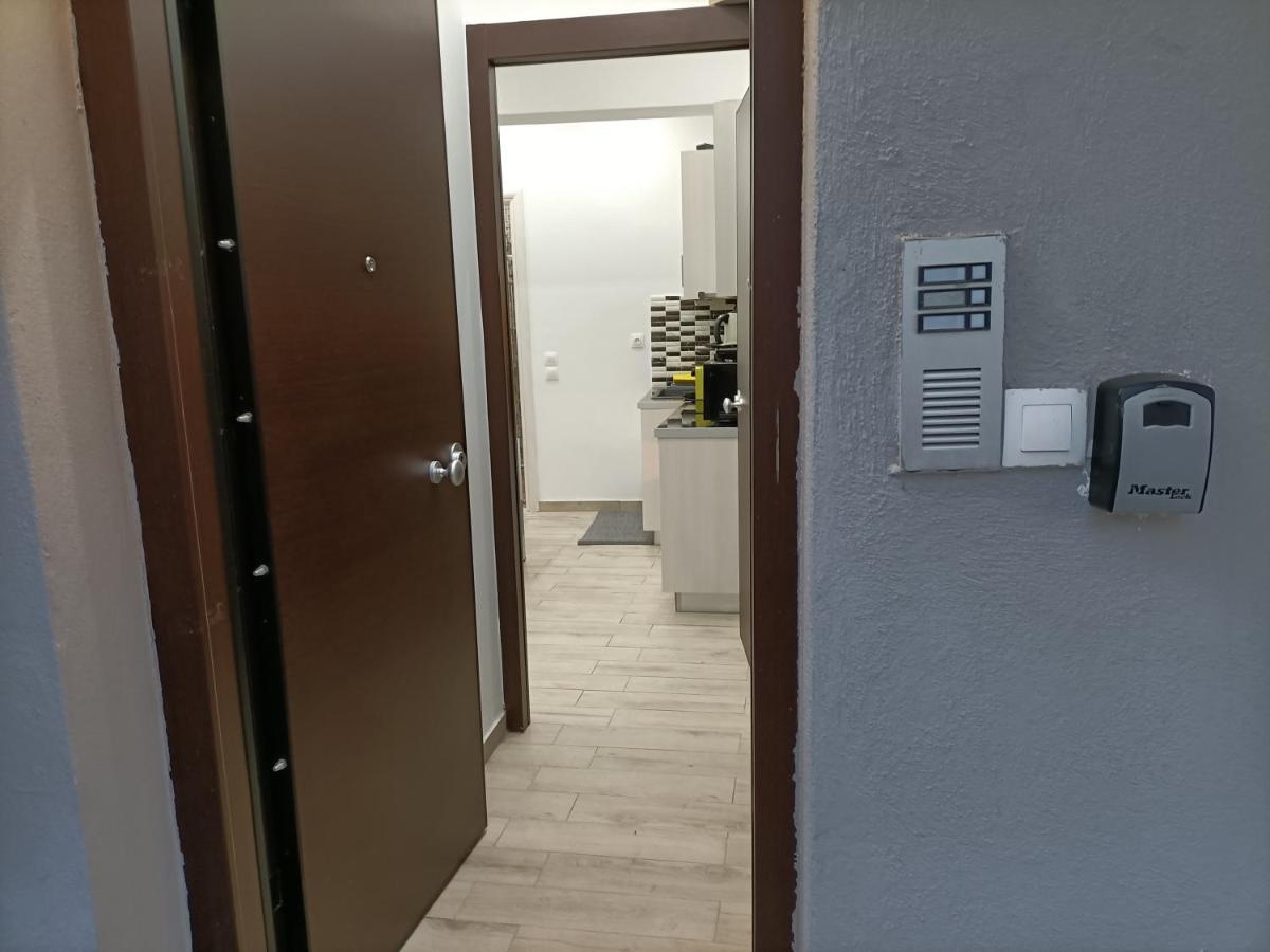 Peaceful Oasis Apartment เอเธนส์ ภายนอก รูปภาพ