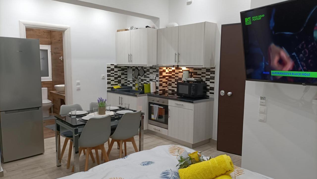 Peaceful Oasis Apartment เอเธนส์ ภายนอก รูปภาพ