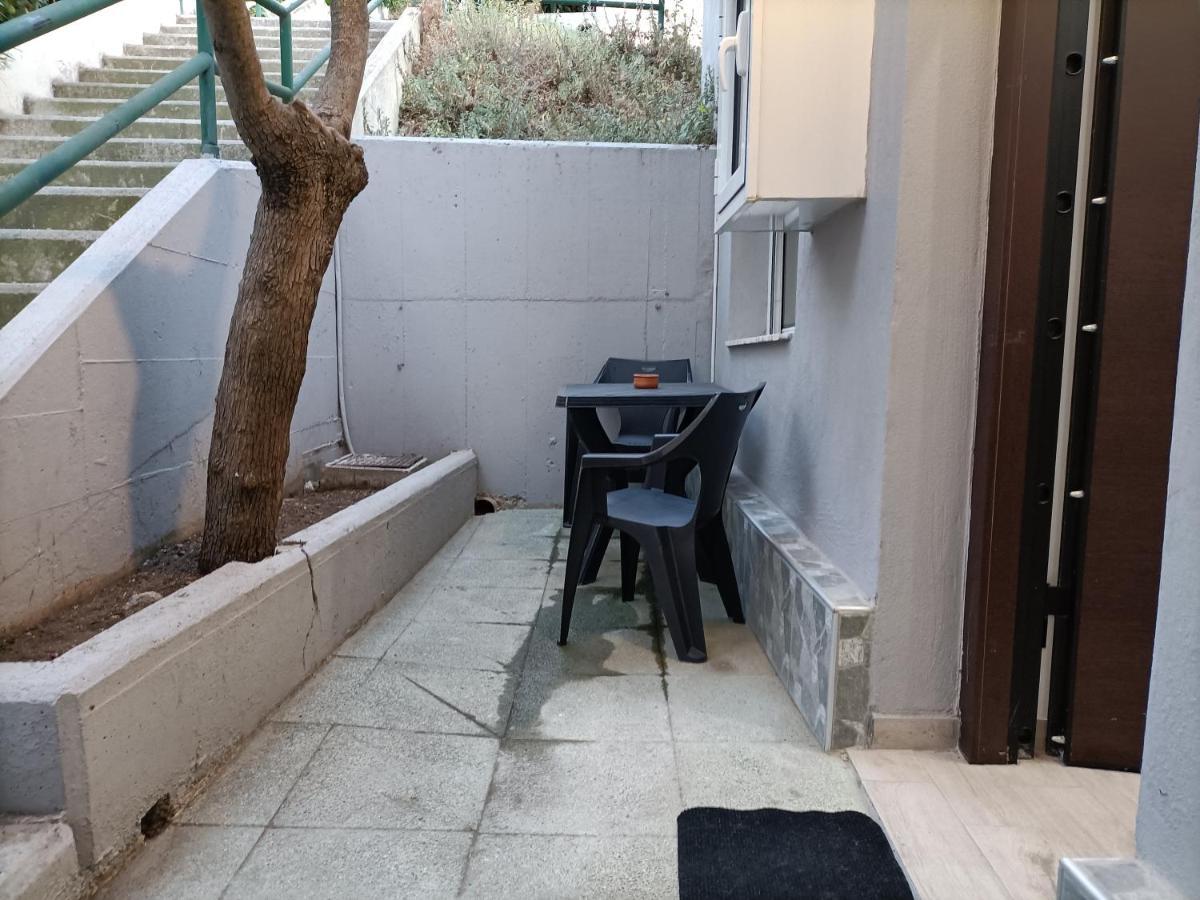 Peaceful Oasis Apartment เอเธนส์ ภายนอก รูปภาพ